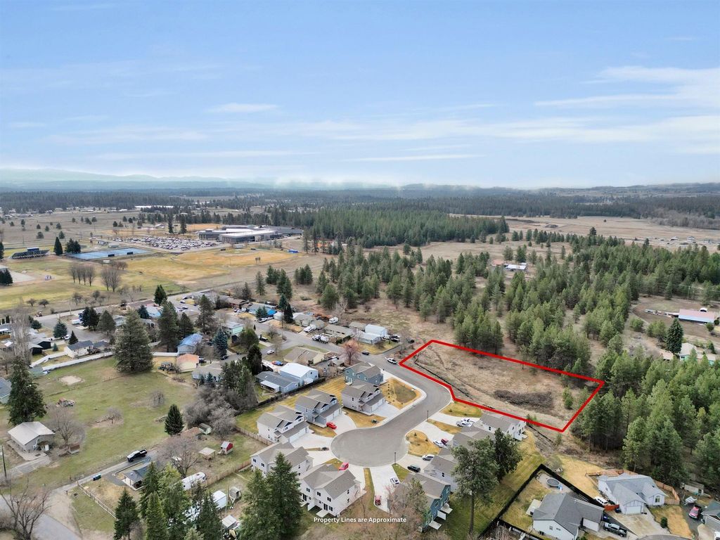 8xx E F St, Deer Park, WA 99006