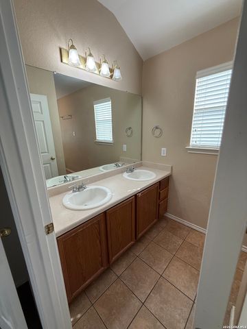 6602 NORA VISTA WAY, San Antonio, TX 78233