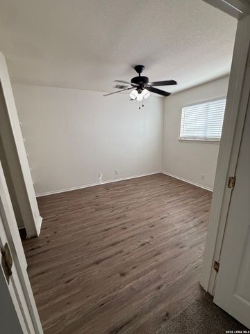 6602 NORA VISTA WAY, San Antonio, TX 78233