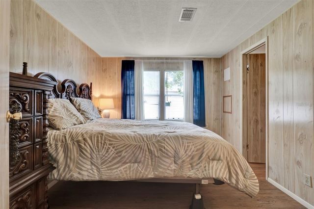 934 BLUE HERON BOULEVARD, Osteen, FL 32764