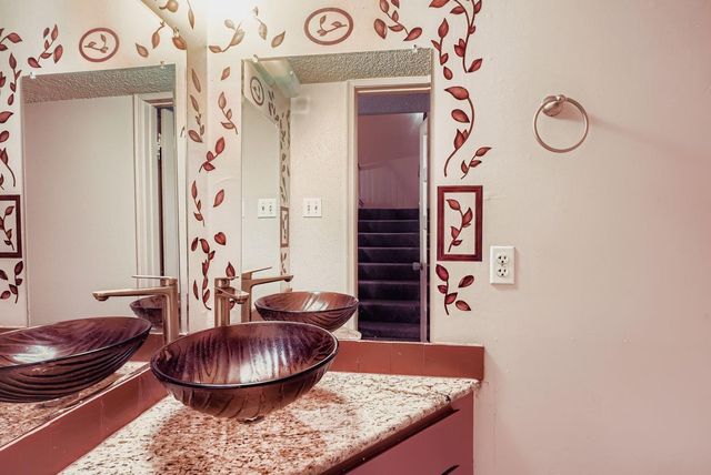 3100 Jeanetta Street 602, Houston, TX 77063