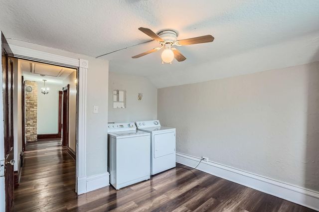 723 Lowry Avenue NE, Minneapolis, MN 55418