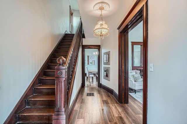 723 Lowry Avenue NE, Minneapolis, MN 55418