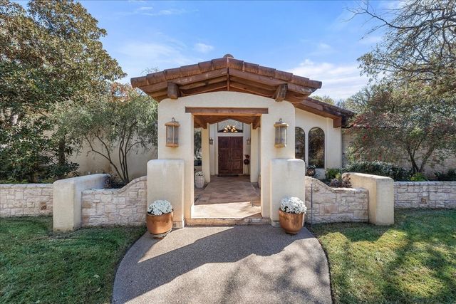 8309 Ashbriar Lane, Fort Worth, TX 76126