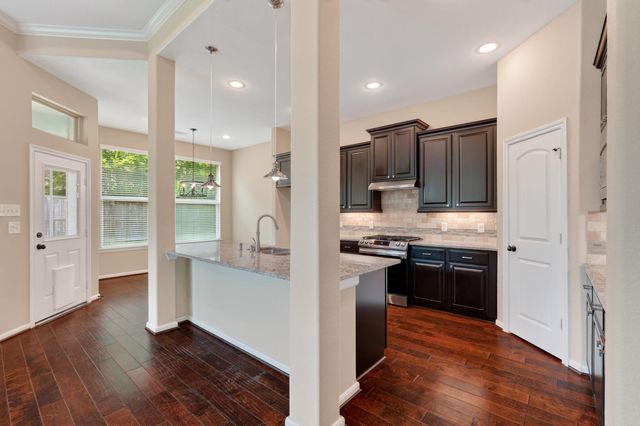74 S Sawbridge Circle, The Woodlands, TX 77389
