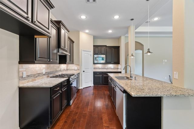 74 S Sawbridge Circle, The Woodlands, TX 77389