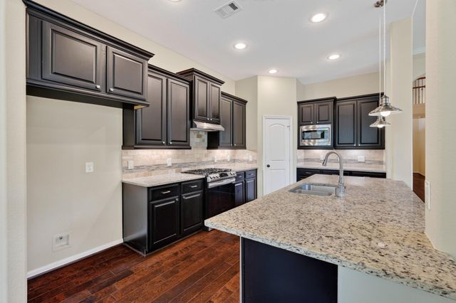 74 S Sawbridge Circle, The Woodlands, TX 77389