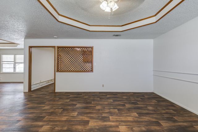 1212 E Broadway Street, Brownfield, TX 79316