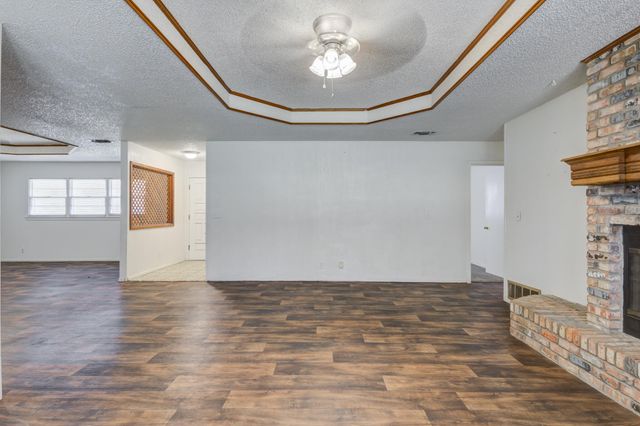 1212 E Broadway Street, Brownfield, TX 79316