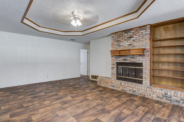 1212 E Broadway Street, Brownfield, TX 79316