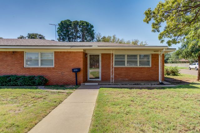 1212 E Broadway Street, Brownfield, TX 79316