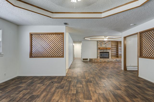 1212 E Broadway Street, Brownfield, TX 79316