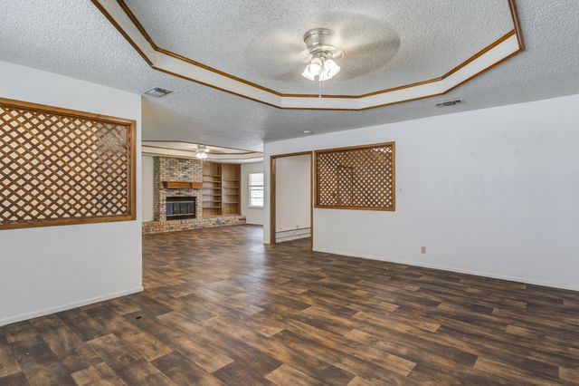 1212 E Broadway Street, Brownfield, TX 79316