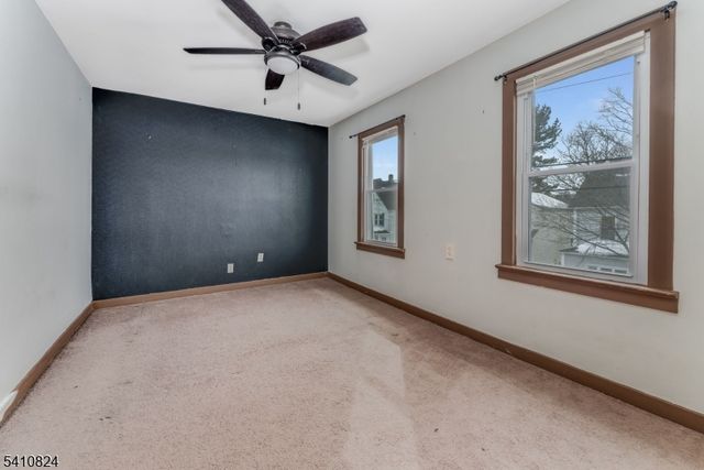 307 Warren St, Phillipsburg Town, NJ 08865