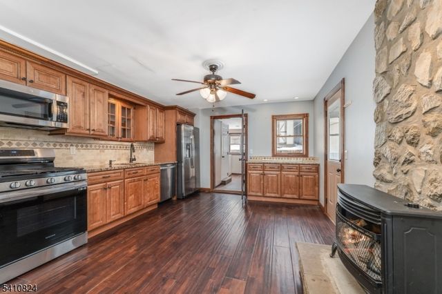 307 Warren St, Phillipsburg Town, NJ 08865