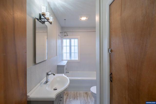 2635 NE Seavy Pl, Corvallis, OR 97330