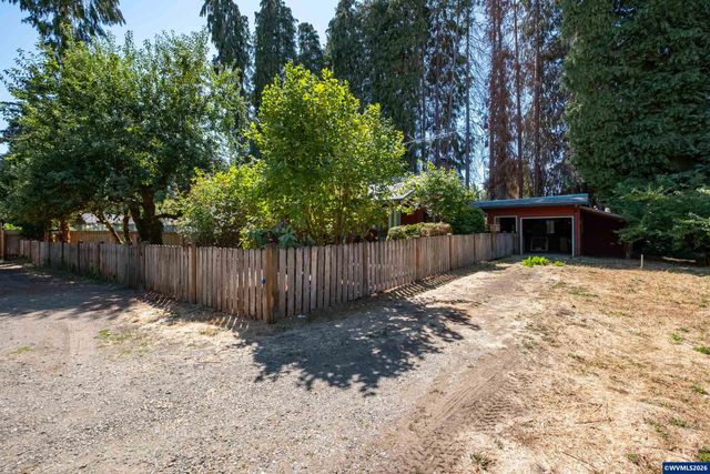 2635 NE Seavy Pl, Corvallis, OR 97330