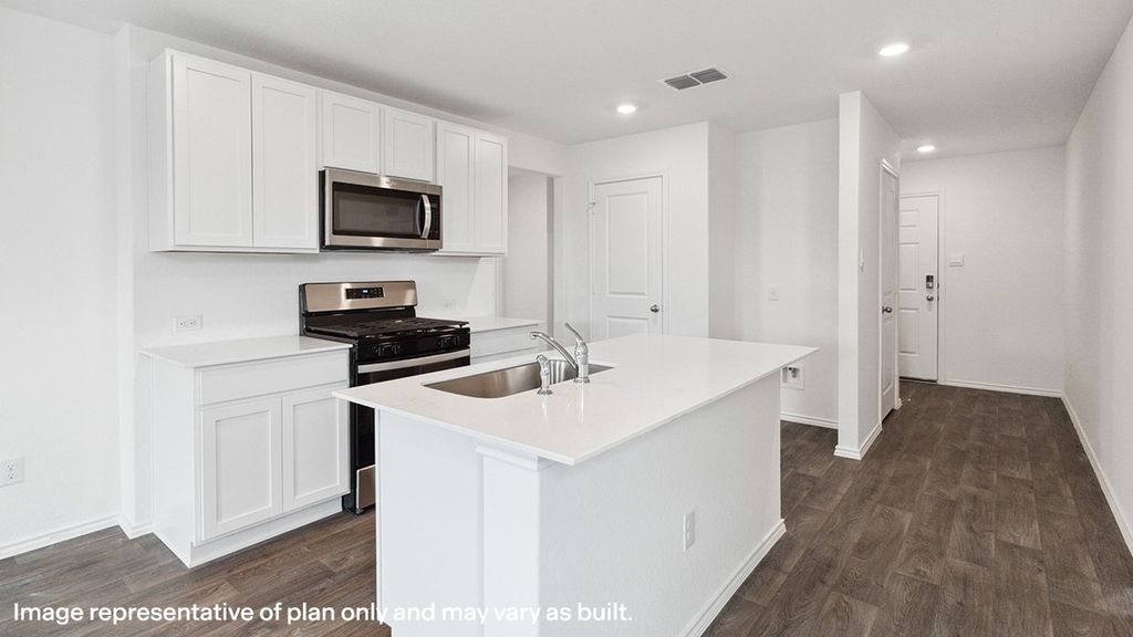 104 Nokota Drive, Leonard, TX 75452