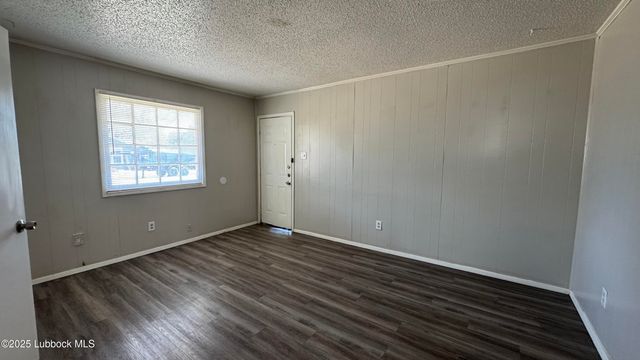 2302 40th Street, Lubbock, TX 79412