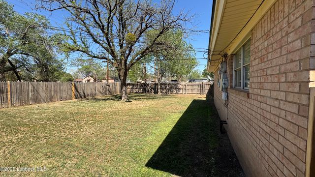 2302 40th Street, Lubbock, TX 79412