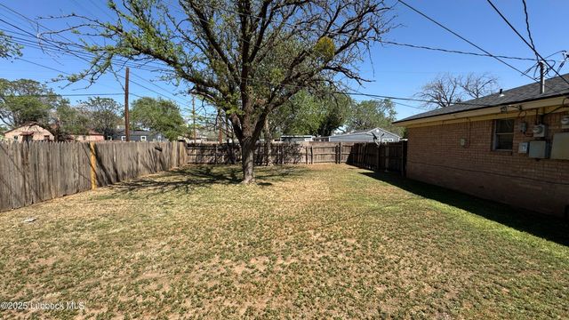 2302 40th Street, Lubbock, TX 79412