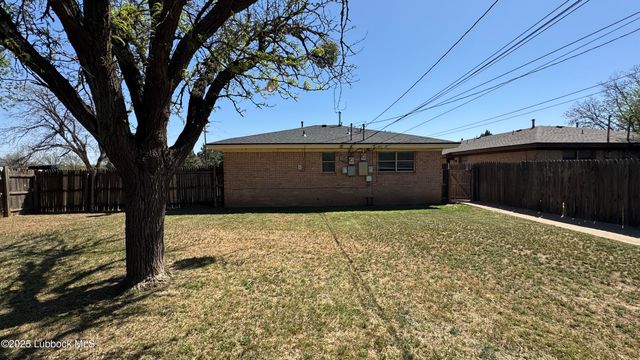 2302 40th Street, Lubbock, TX 79412