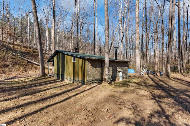 413 Edisto. Road, Gray Court, SC 29645