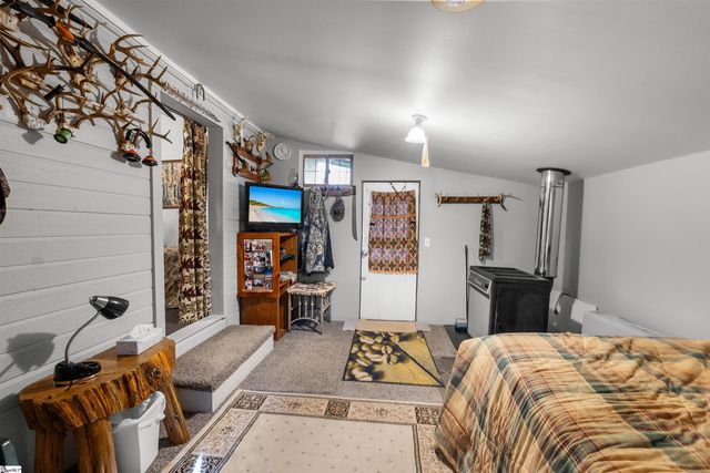 413 Edisto. Road, Gray Court, SC 29645