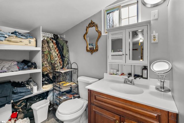 413 Edisto. Road, Gray Court, SC 29645