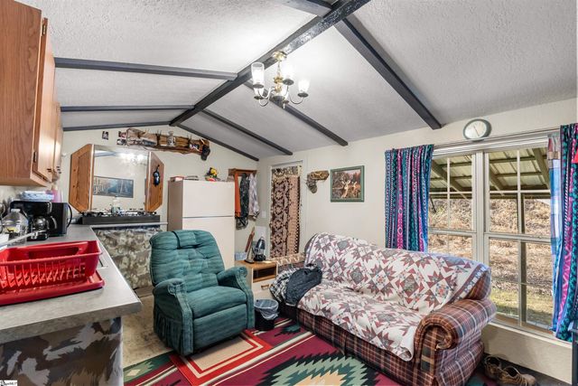 413 Edisto. Road, Gray Court, SC 29645