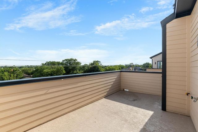 723 W 10th Street 109, Dallas, TX 75208