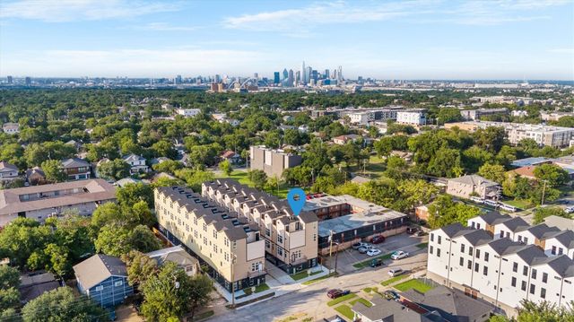 723 W 10th Street 109, Dallas, TX 75208