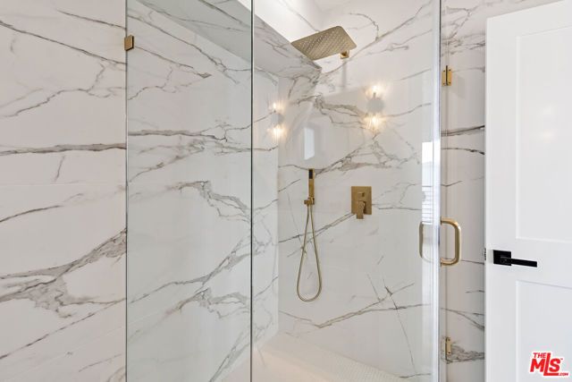 13013 Killion Street, Sherman Oaks, CA 91401