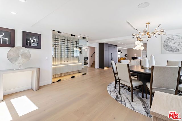 13013 Killion Street, Sherman Oaks, CA 91401