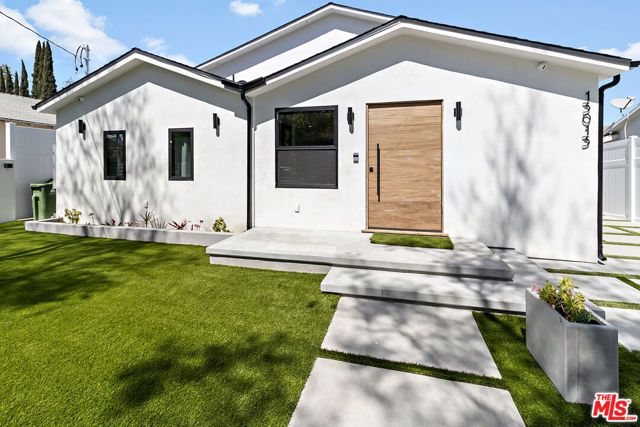 13013 Killion Street, Sherman Oaks, CA 91401