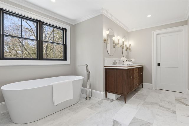 36 Kingswood, Westwood, MA 02090