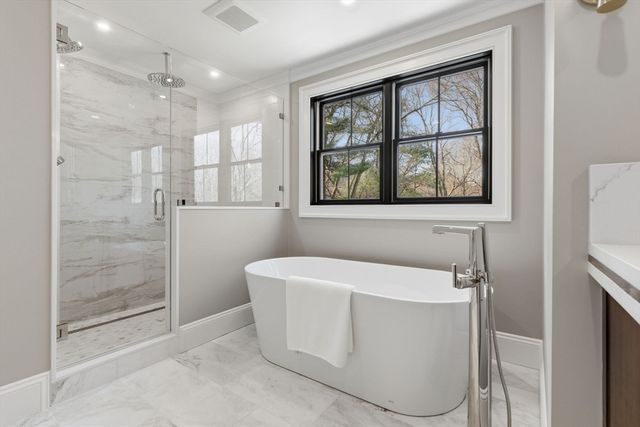 36 Kingswood, Westwood, MA 02090
