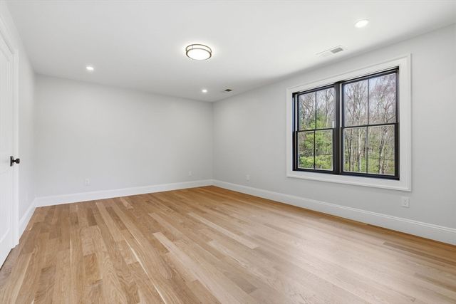 36 Kingswood, Westwood, MA 02090