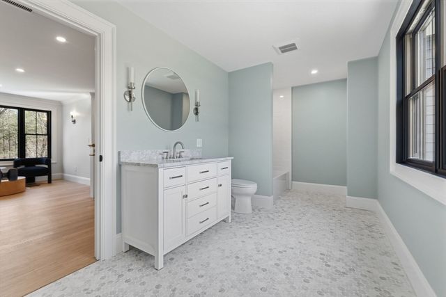 36 Kingswood, Westwood, MA 02090