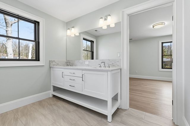36 Kingswood, Westwood, MA 02090