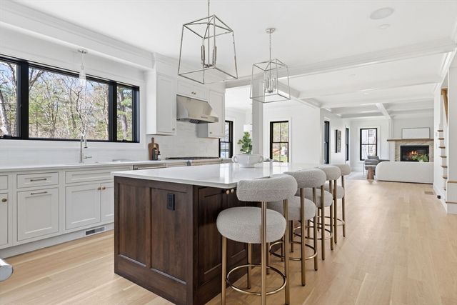 36 Kingswood, Westwood, MA 02090