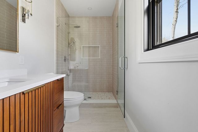 36 Kingswood, Westwood, MA 02090