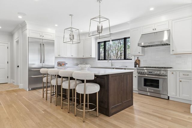 36 Kingswood, Westwood, MA 02090