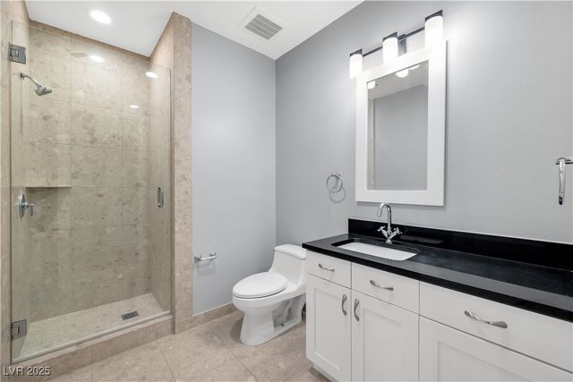 4575 DEAN MARTIN Drive 304, Las Vegas, NV 89103