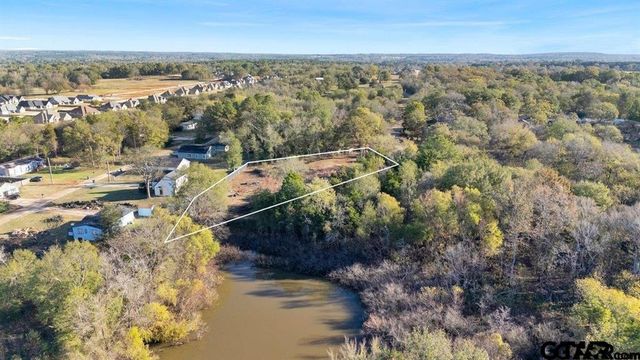 1141 Rollingwood Dr, Bullard, TX 75757