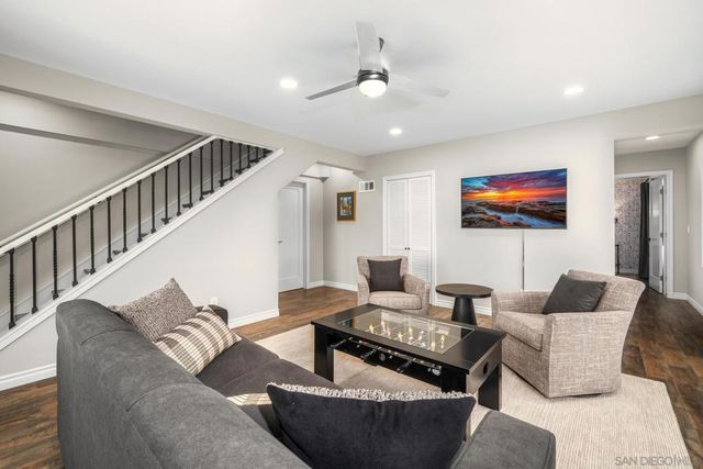 7201 Country Club Drive, La Jolla, CA 92037
