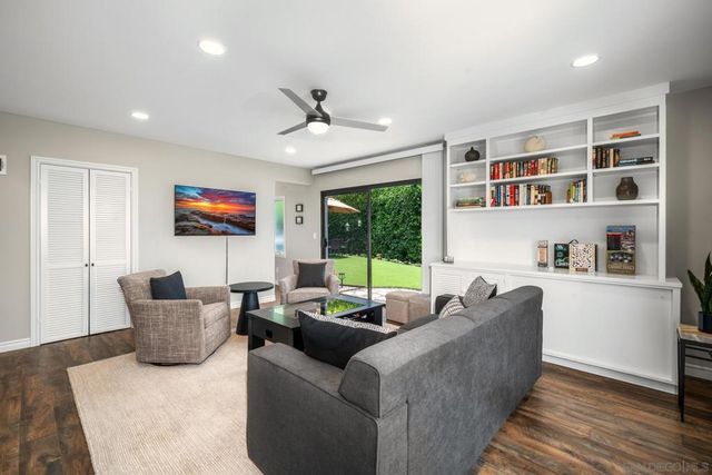 7201 Country Club Drive, La Jolla, CA 92037