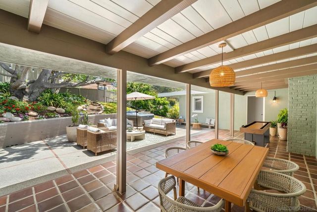 7201 Country Club Drive, La Jolla, CA 92037