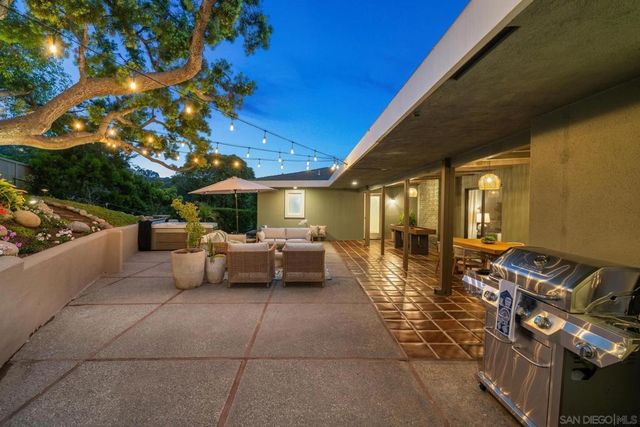 7201 Country Club Drive, La Jolla, CA 92037