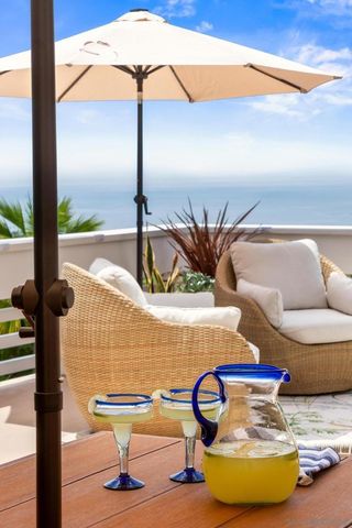 7201 Country Club Drive, La Jolla, CA 92037